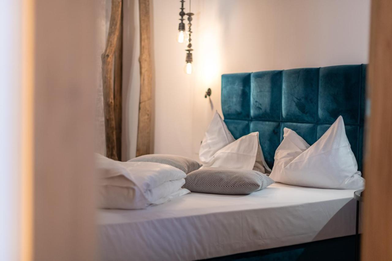 טרמנו Hotel Goldene Traube מראה חיצוני תמונה