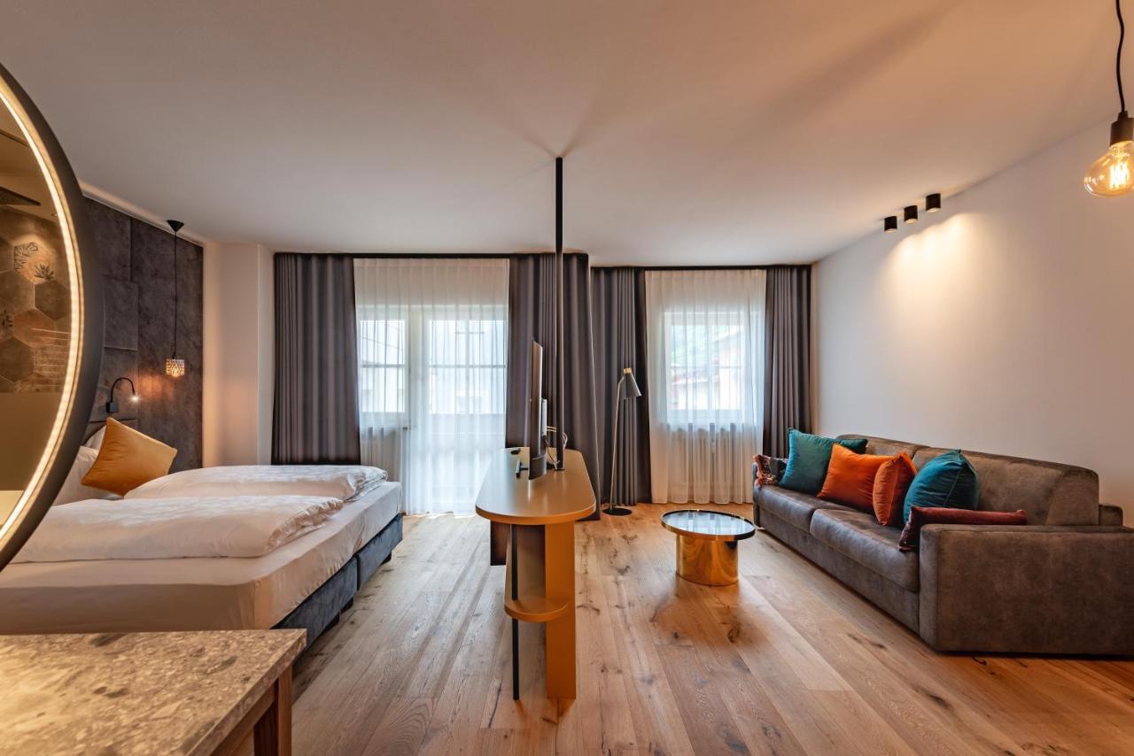 טרמנו Hotel Goldene Traube מראה חיצוני תמונה